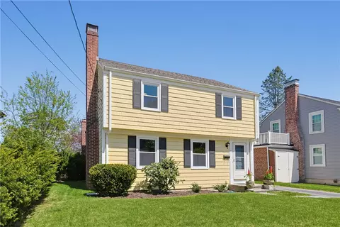 100 Hope St, East Providence, RI 02916