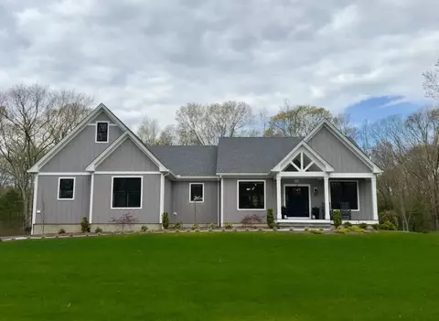 5 William Nichols Rd, West Greenwich, RI 02817