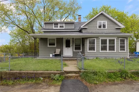 19 Prospect St, Manville, RI 02838