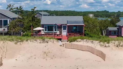 497 Atlantic Ave, Westerly, RI 02891