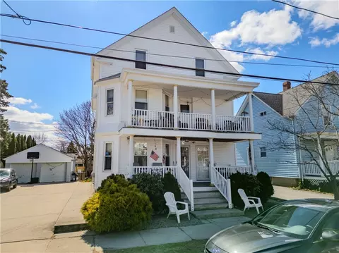 56 Oakland Ave, Cranston, RI 02910