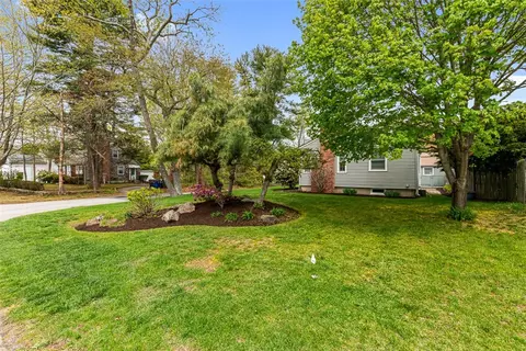 Exterior - 48 Barker St, Warwick, RI 02888 photo 5 of 15