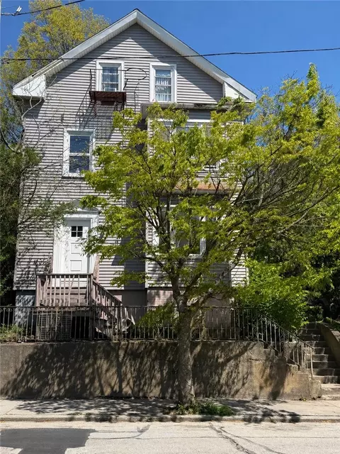 685 Charles St, Providence, RI 02904
