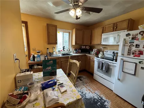 Kitchen - 68 Uncas St, Warwick, RI 02889 photo 1 of 2