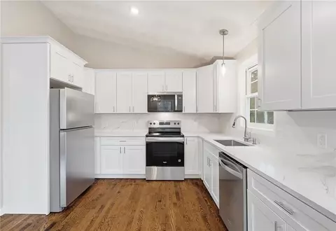 Kitchen - 52 Mockingbird Dr, Exeter, RI 02822 photo 1 of 3