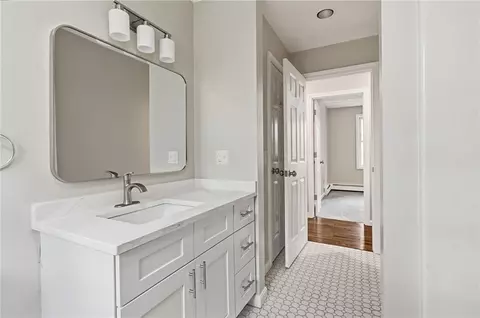 Bath - 52 Mockingbird Dr, Exeter, RI 02822 photo 1 of 4