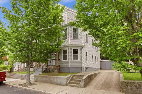 14 Kimball Ave, Pawtucket, RI 02860