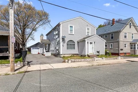18 Hanover Ave, Pawtucket, RI 02861