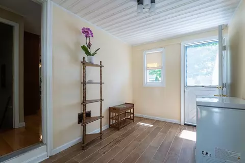 Entry Way - 91 Priscilla Rd, Woonsocket, RI 02895 photo 2 of 2
