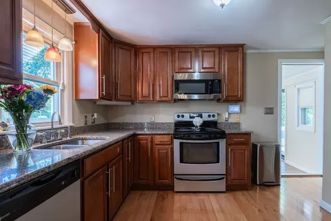 Kitchen - 91 Priscilla Rd, Woonsocket, RI 02895 photo 1 of 2