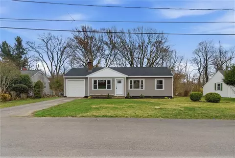 63 Indian Rd, Riverside, RI 02915