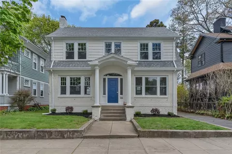 104 Woodbine St, Providence, RI 02906