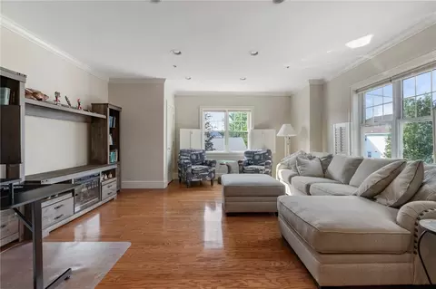 50 Clemence St #50, Cranston, RI 02920