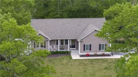 12 Hillside Dr, Charlestown, RI 02813
