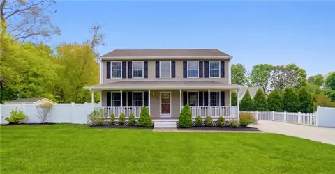 15 Souza Rd, Tiverton, RI 02878