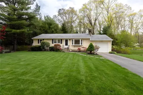 352 Lafayette Rd, North Kingstown, RI 02852