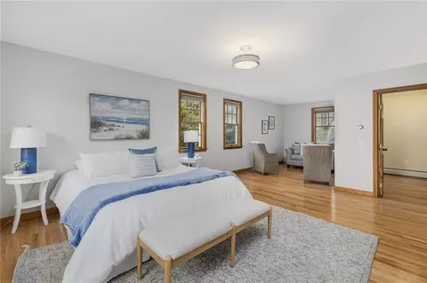 26 Bayview Rd, Charlestown, RI 02813