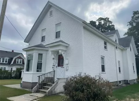 77 Allen Ave, Riverside, RI 02915