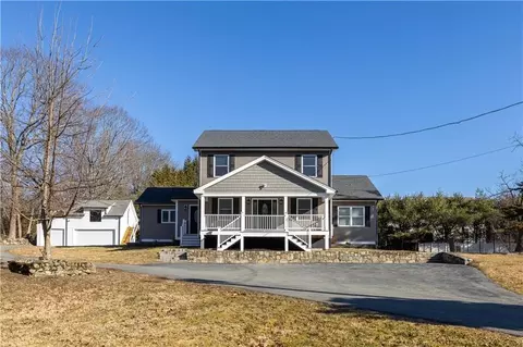 311 Hope Rd, Cranston, RI 02921