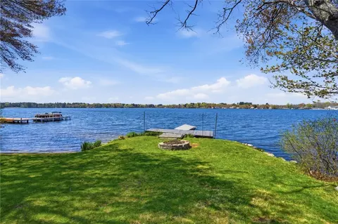 Exterior - 29 E Shore Dr, Coventry, RI 02816 photo 2 of 3