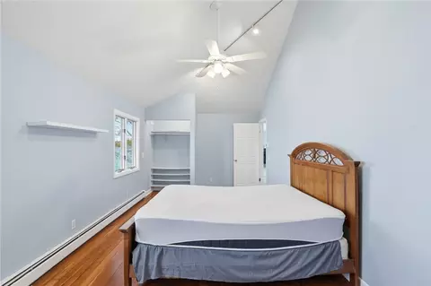 Bedroom - 29 E Shore Dr, Coventry, RI 02816 photo 3 of 6