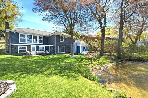 29 E Shore Dr, Coventry, RI 02816