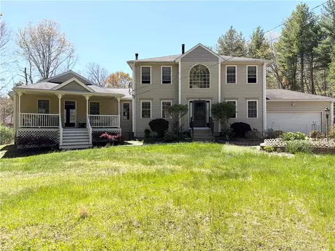 771 Gibson Hill Rd, Coventry, RI 02827