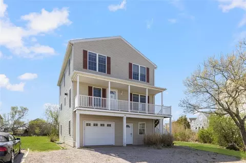 42 Spruce Ave, Narragansett, RI 02882
