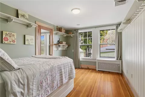 Bedroom - 10 Hamilton Hl, Glocester, RI 02829 photo 3 of 4