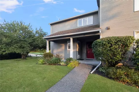 58 Needle Grove Pt #D, North Providence, RI 02904