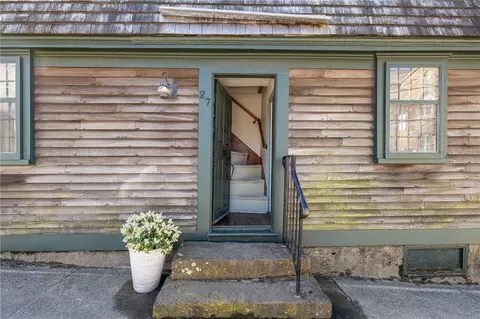 27 William St, Newport, RI 02840