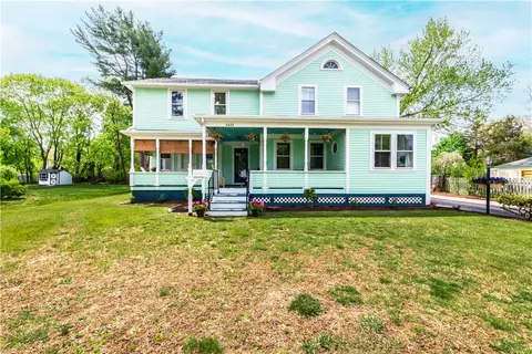 3428 W Shore Rd, Warwick, RI 02886