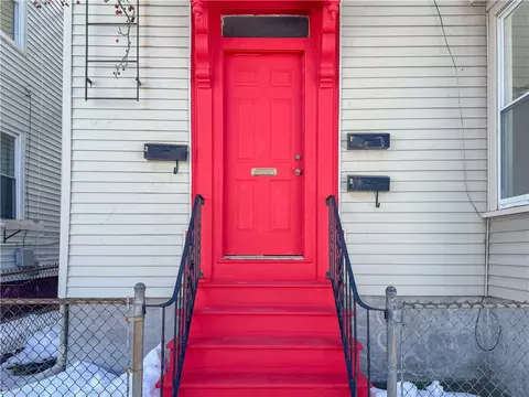 86 Bernon St, Providence, RI 02908
