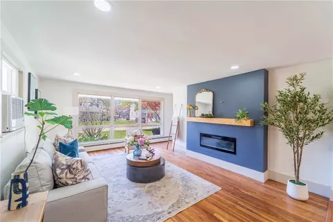 219 Dawn Blvd, Woonsocket, RI 02895