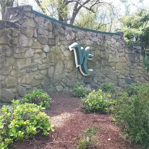View/Area - 661 Orleans Ct, Warwick, RI 02886 photo 2 of 3