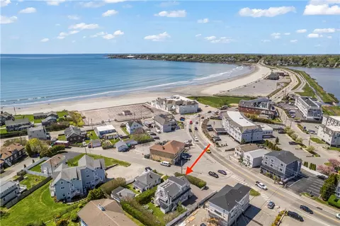 45 Crescent Rd, Middletown, RI 02842