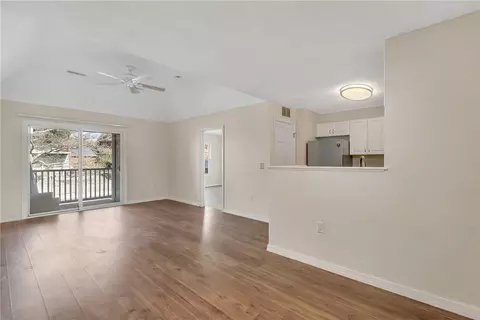 Living - 96 Mill St #303, Woonsocket, RI 02895 photo 1 of 11