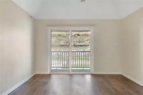 Living - 96 Mill St #303, Woonsocket, RI 02895 photo 11 of 11