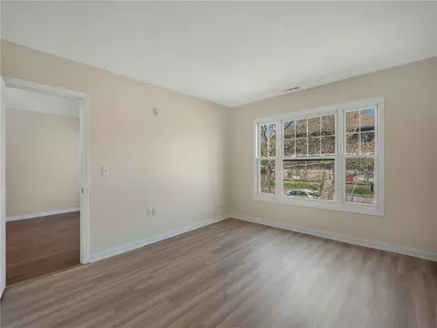 Living - 96 Mill St #303, Woonsocket, RI 02895 photo 6 of 11