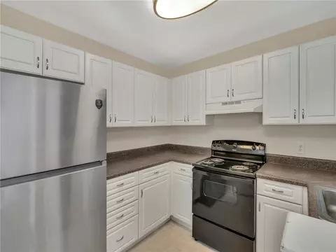 Kitchen - 96 Mill St #303, Woonsocket, RI 02895 photo 4 of 5