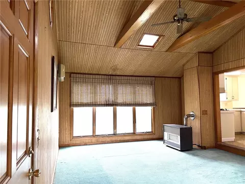 Living - 178 Hilton Rd, Warwick, RI 02889 photo 5 of 5