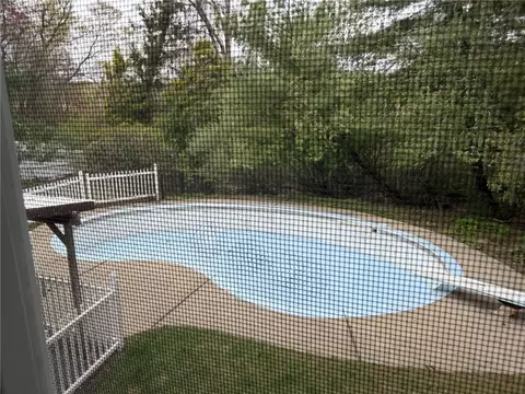 Exterior - 178 Hilton Rd, Warwick, RI 02889 photo 8 of 10