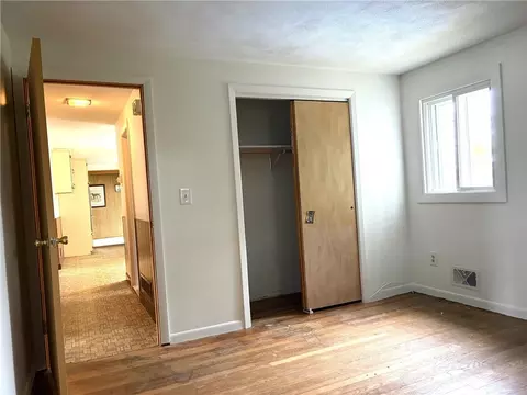 Bedroom - 178 Hilton Rd, Warwick, RI 02889 photo 2 of 6