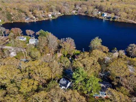 View/Area - 31 W Shore Dr, Exeter, RI 02822 photo 6 of 13