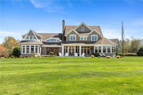 Exterior - 1 Geralds Farm Dr, Exeter, RI 02822 photo 12 of 13
