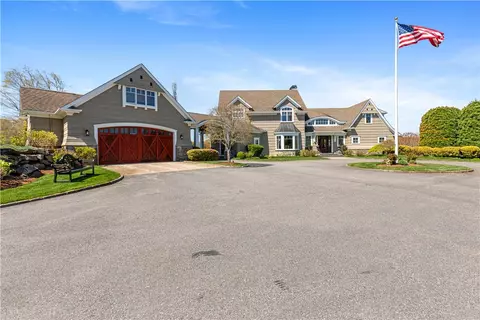 1 Geralds Farm Dr, Exeter, RI 02822