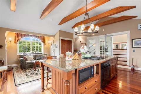 Kitchen - 1 Geralds Farm Dr, Exeter, RI 02822 photo 4 of 4