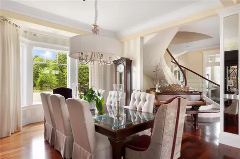 Dining - 1 Geralds Farm Dr, Exeter, RI 02822 photo 2 of 2