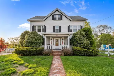 95 Saint Paul St, North Smithfield, RI 02896