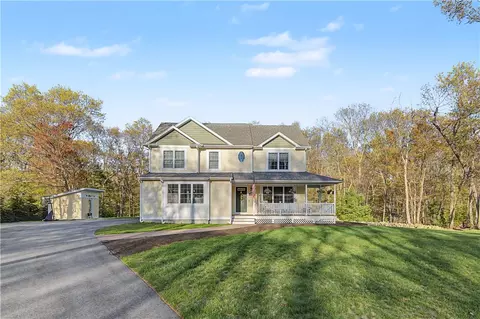 100 Franklin Rd, Foster, RI 02825